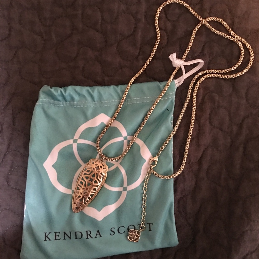 Long Kendra Scott necklace